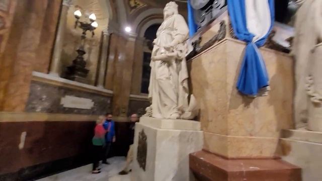 Буэнос Айрес | Аргентина |кладбище Реколета | район ла Бока | прогулка по Буэнос Айресу