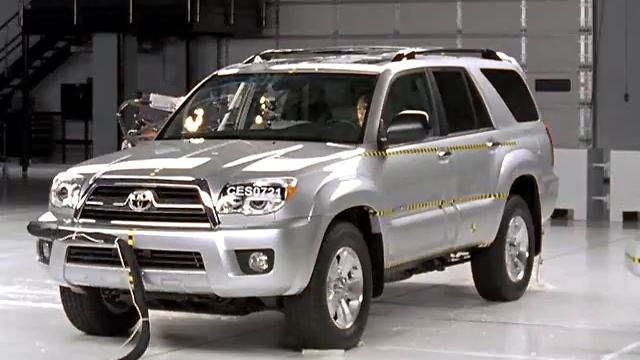 2007 Toyota 4Runner side IIHS crash test смотреть онлайн
