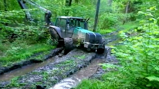 Operate logging trucks in dangerous forests, Big timber trucks - world's strongest load truck смотреть онлайн