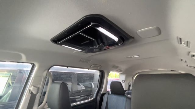 Toyota Voxy Zs Kirameki 2 2017 Unreg смотреть онлайн