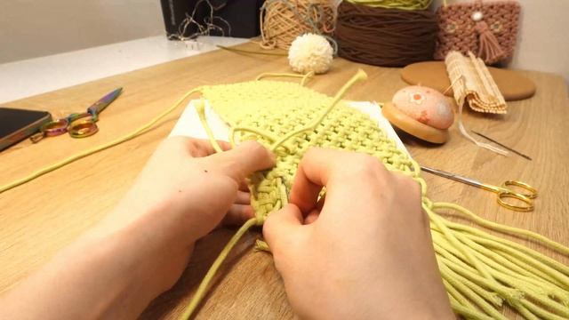 DIY| Macrame Wallet | Coin Purse or it can be used as Mini crossbody bag | Beginner Friendly смотреть онлайн