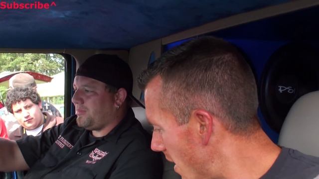 RUN UP N GET STOMPED OUT WITH BASS! WAKE THE DEAD 2012 смотреть онлайн