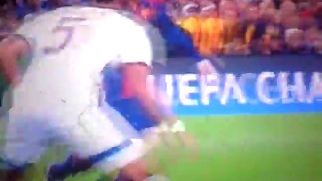 Месси и Неймар зобивают голы и делают финты 2015 год Барселона ⚽⚽⚽⚽?? смотреть онлайн