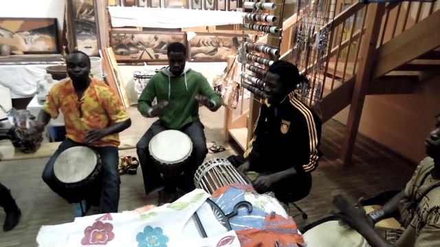Djembe Solo, Pape Samory Seck, Thoma Sow, Seydina Ndoye, Pape Assane Sow, Teil 2 смотреть онлайн
