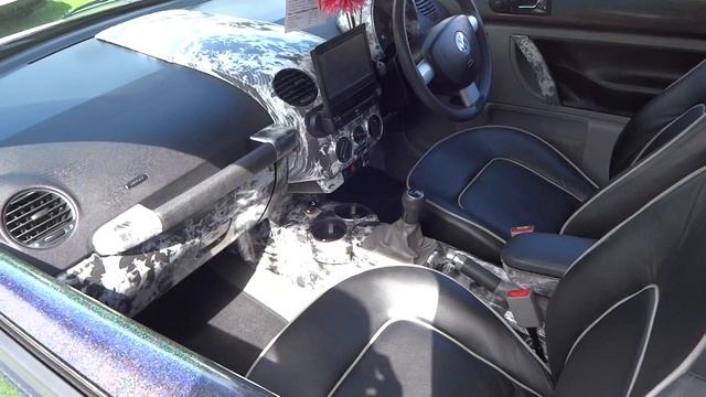 Crazy Glitter Wrap Beetle at VW Festival 2015 @ Harewood House смотреть онлайн