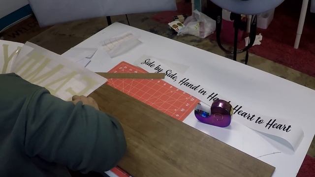 Craftmas Episode 82: Decorating a Ceramic Tile With 2 Colors of Oracal 651 смотреть онлайн