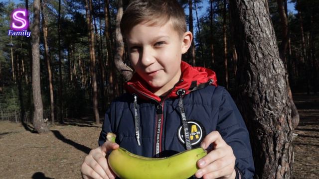 Тима готовит БАНАНЫ с ШОКОЛАДОМ на костре 🔥! ВЛОГ! Первая вылазка в ЛЕС 🌲 смотреть онлайн