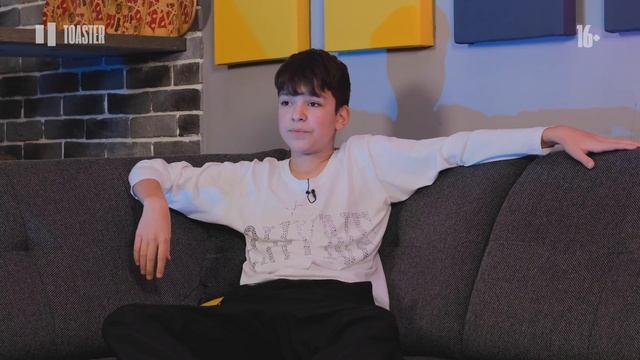 МОЛОДОЙ ПЛАТОН | RANDOM CREW | ИНТЕРВЬЮ смотреть онлайн