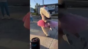 А в глазах сердечки