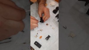 Не работают  кнопки  стеклоподъемника Рено Логан, Сандеро, Лада Ларгус, востанавливаем.