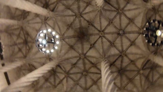 Что посмотреть в Валенсии. Шелковая Биржа 4К смотреть онлайн