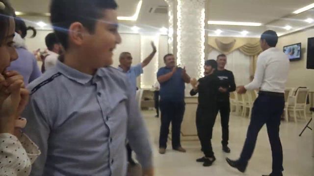 Famil..haciyev..Gəncədə..Toyda..Dan..Ulduzu..Restoranı..07..10..2022. смотреть онлайн