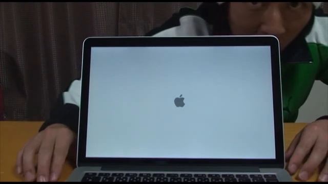 Apple MacBook Pro Retina (Late 2013)を本意気でポチってみました！ Part3　起動させたった!! смотреть онлайн