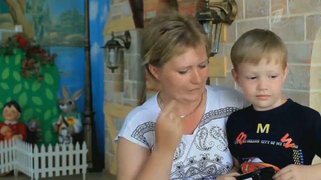 Пока все дома смотреть онлайн