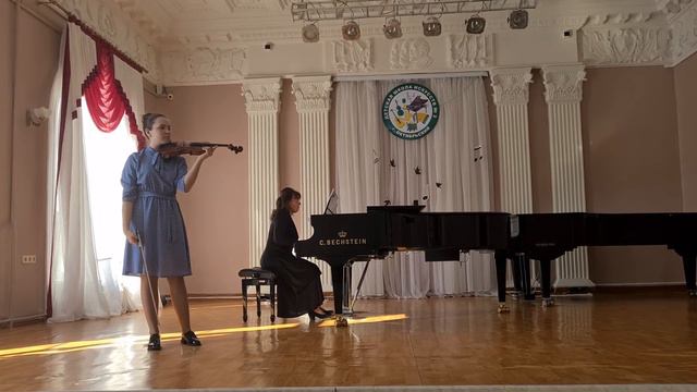 Сайфуллина Ляйсан, 13 лет МБУ ДО "ДШИ N2" г.Октябрьский РБ смотреть онлайн