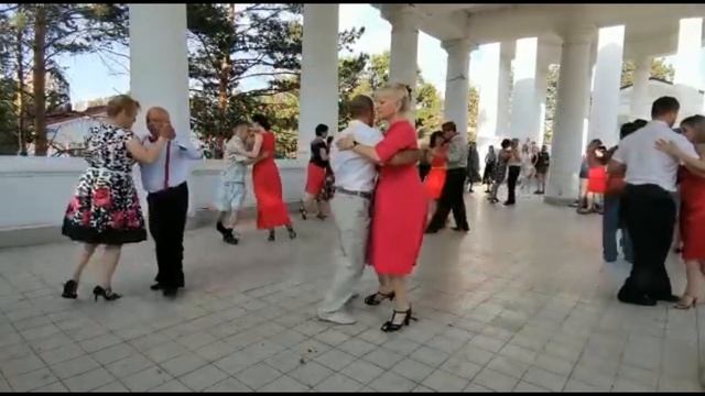 Танго-флешмоб 2021 #за_танго #город_Хабаровск_танцует_танго смотреть онлайн