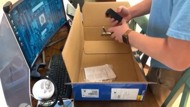 CHEAP Gaming Monitor! Samsung 27" Curved Monitor AMD FreeSync! Unboxing and SetUp..Subscribe to Win смотреть онлайн