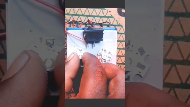mini emergency light смотреть онлайн