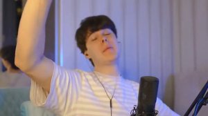 Винди пугается заставки Sega