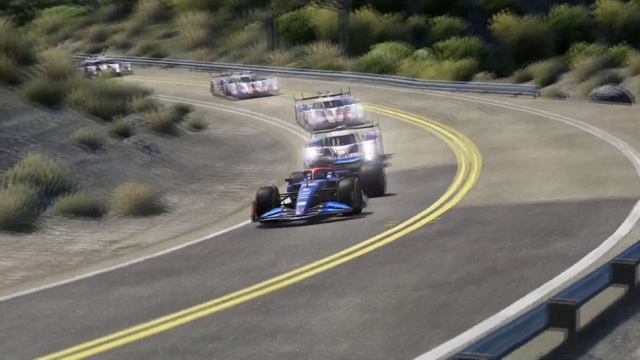 F1 Formula Hybrid 2022 vs Toyota TS040 Hybrid 2014 at Pacific Coast смотреть онлайн