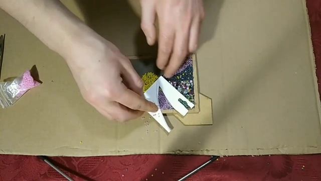 как сделать картину из бисера. Hand made. comment faire une belle image. كيف تصنع صورة جميلة بأيديك смотреть онлайн