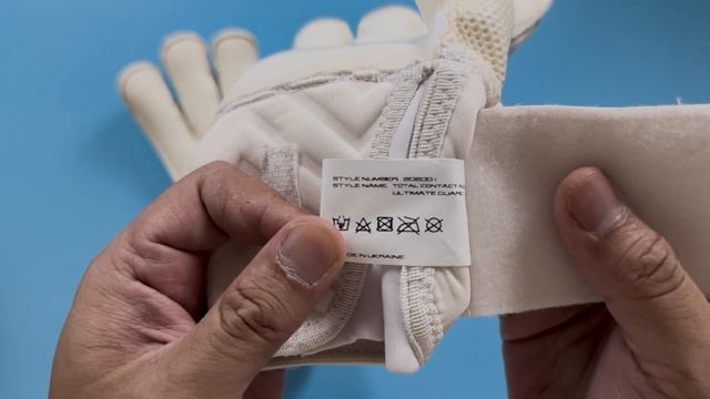 Sells "Nick Pope" TOTAL CONTACT™ AQUA ULTIMATE GUARD Goalkeeper Glove смотреть онлайн