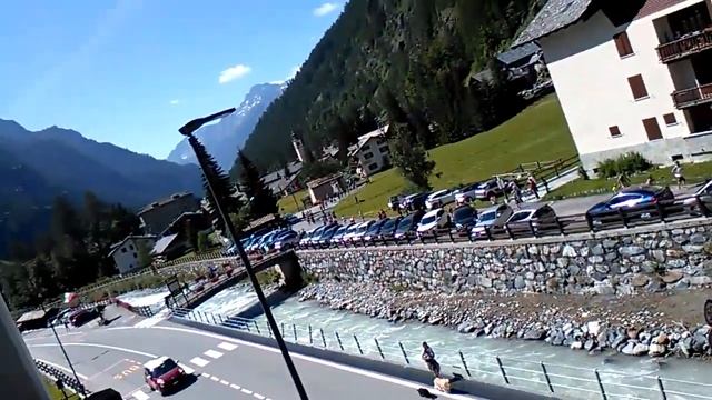 Gressoney la trinite' смотреть онлайн