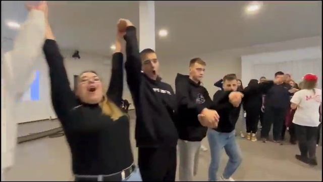 видео первокурсник