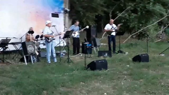 ВИА БИРЮЧАНЕ на празднике Встреча старых друзей в городе Новый Оскол смотреть онлайн