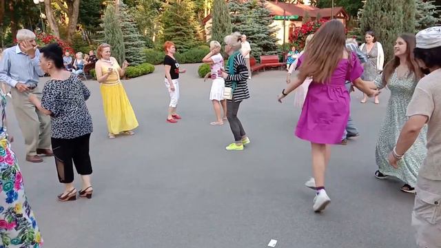 🌟А У ДЕВЧОНОК БЕЗ РЕБЯТ 😊ГЛАЗА КАК ЗВЕЗДОЧКИ ГОРЯТ❤️👍💃💃💃 смотреть онлайн