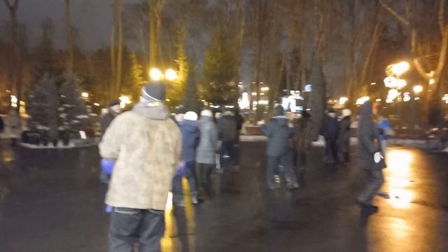 Харьков, танцы в парке,"У меня слова горят" смотреть онлайн