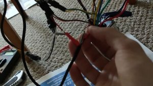 Подключение вольтметра с ключём к контроллеру электросамоката