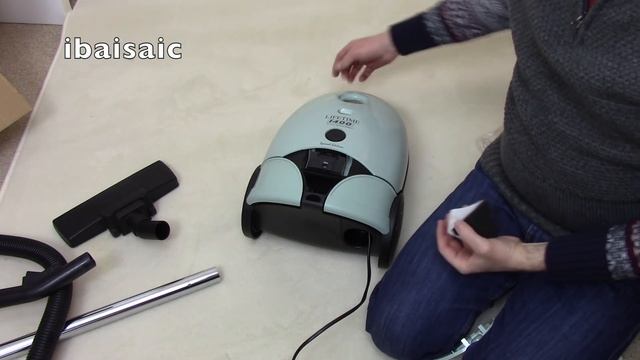 Hoover Arianne 1400 Lifetime Vacuum Cleaner Unboxing