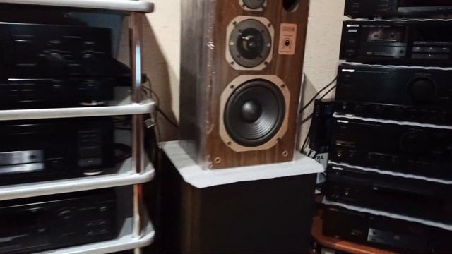 Onkyo HDC-1L + Kenwood KA-7090R = Coral DX-3 смотреть онлайн