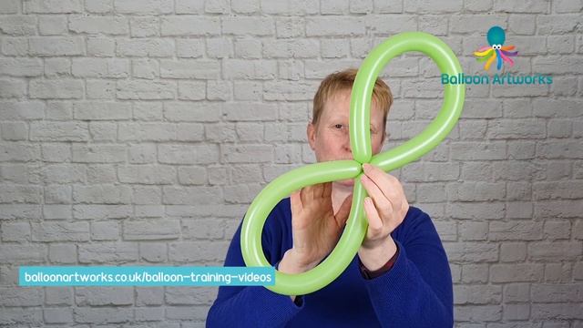 ? How to Make a Balloon Bunny смотреть онлайн