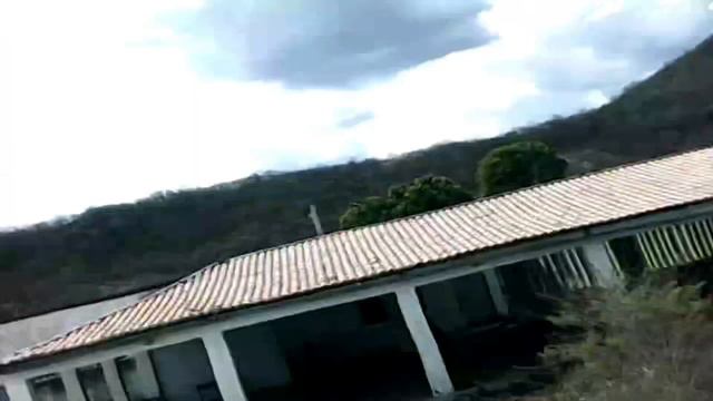 Primeiro voo com o drone e-88( deu ruim) смотреть онлайн