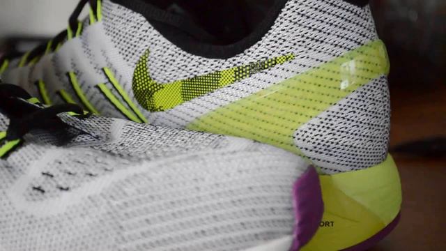 Женские теннисные кроссовки NikeCourt Air Zoom Vapor X Hard Court Royal Tint смотреть онлайн