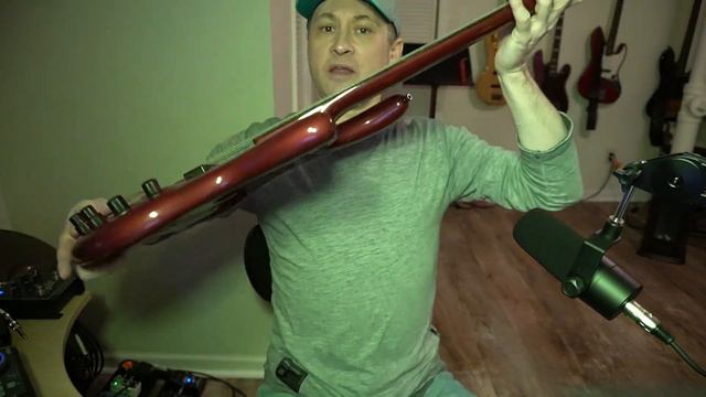 Bass Stuff: Bass Walkthrough Ep1. - Ibanez Ergodyne EDC700 смотреть онлайн