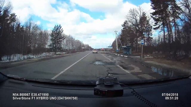 SilverStone F1 HYBRID UNO против 