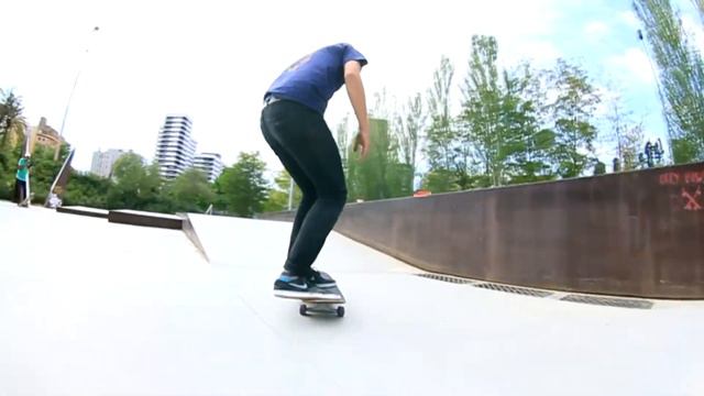 Live threads Jordi Llamas line les corts BCN смотреть онлайн
