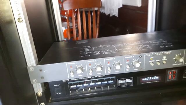 MIXER RACK EV Electro-Voice ELX-1A 4 CANAIS Mic Line смотреть онлайн