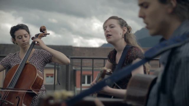 Lumberjack Rooftop Session 2014 - Adina Friis смотреть онлайн