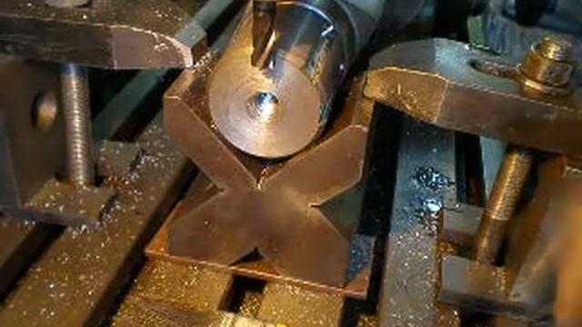 Подрібнювач гілок Варіант 2 смотреть онлайн