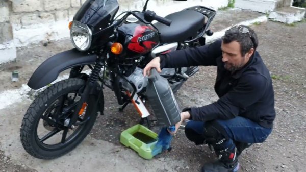 BAJAJ Boxer BM 150 X Disk - первая замена масла.18+