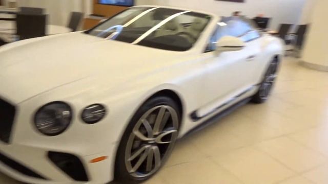 HYPERCARS IN NEW YORK CITY!!! Bugatti Chiron, 918 Spyder, Ferrari 296GTB, LFA смотреть онлайн