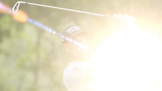 HOW TO STOP TOPPING THE GOLF BALL FT DAN WHITTAKER смотреть онлайн