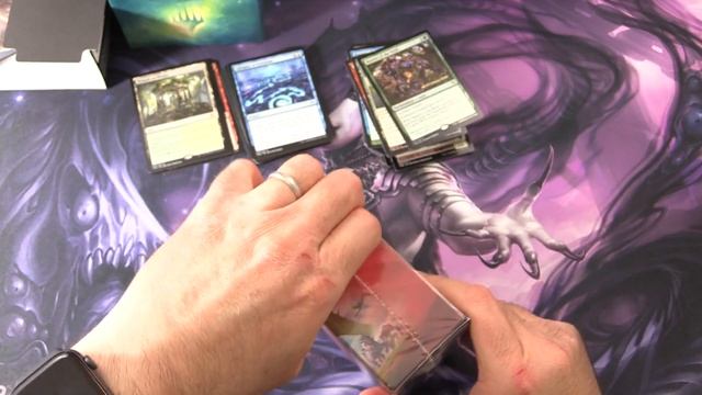 Theros Vs Ikoria Prerelease Pack Battle! смотреть онлайн