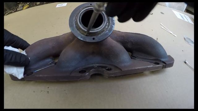 BMW N63 Turbo oil return lines & cover replacement смотреть онлайн