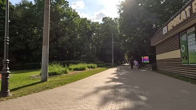 Богач попросил бродягу стать женихом дочери… А поняв, что ее ждет в первую брачную ночь, невеста…