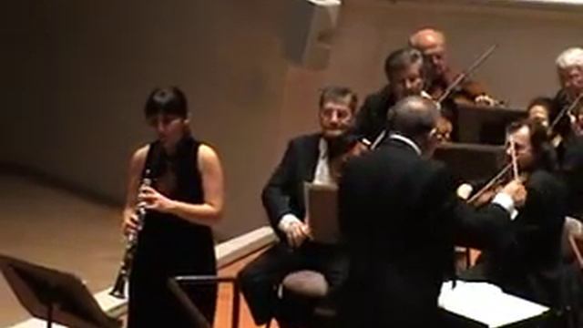 Barbara Venetikidou plays Mozart-III. Rondo clarinet concerto смотреть онлайн